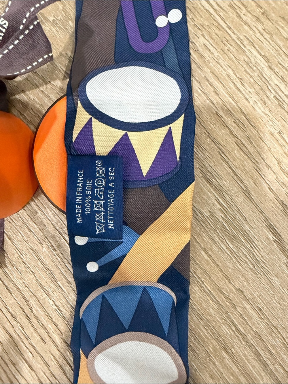 Hermès Parade en Fanfare Silk Twilly Scarf - Picture 3 of 6